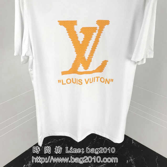 LV路易威登 19早春新款 大LV字母印花 白色純棉 男款短袖 ydi1972